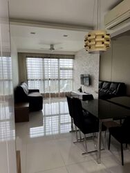 Prive (D19), Condominium #539148741